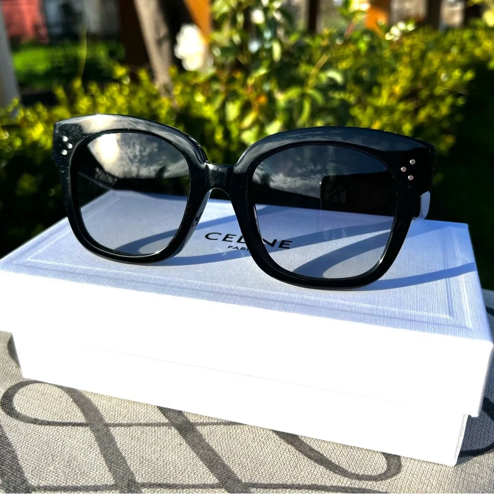 Celine 🦊 🕶️